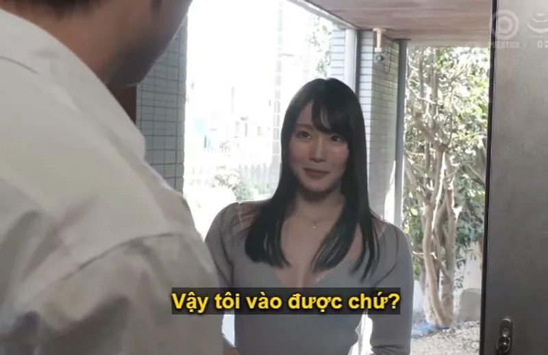 Anh chàng đại gia sát vách bị cô em hàng xóm xinh tươi, mới dọn về cùng ông chồng mới, chủ động dụ dỗ quan hệ.